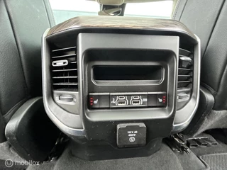 Dodge Ram 1500 2018 - 4X4 5.7 V8 4x4 Crew Cab Laramie black out lpg imagem 22