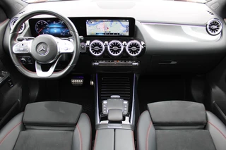 Mercedes-Benz GLA 2021 - 250e AUT8 AMG Limited NIGHT PAKKET PANORAMADAK MEMORY DISTRONIC SFEER 360--CAMERA afbeelding 2 miniatuur