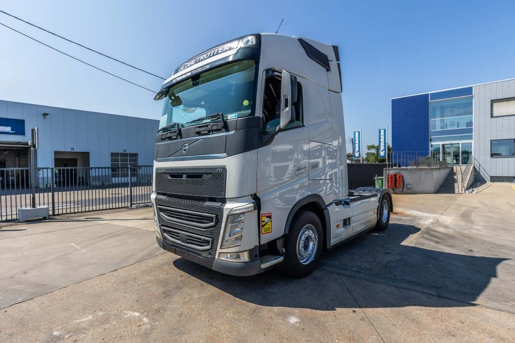 Volvo FH 2017 - 500 + INTARDER + HYDR. afbeelding 1