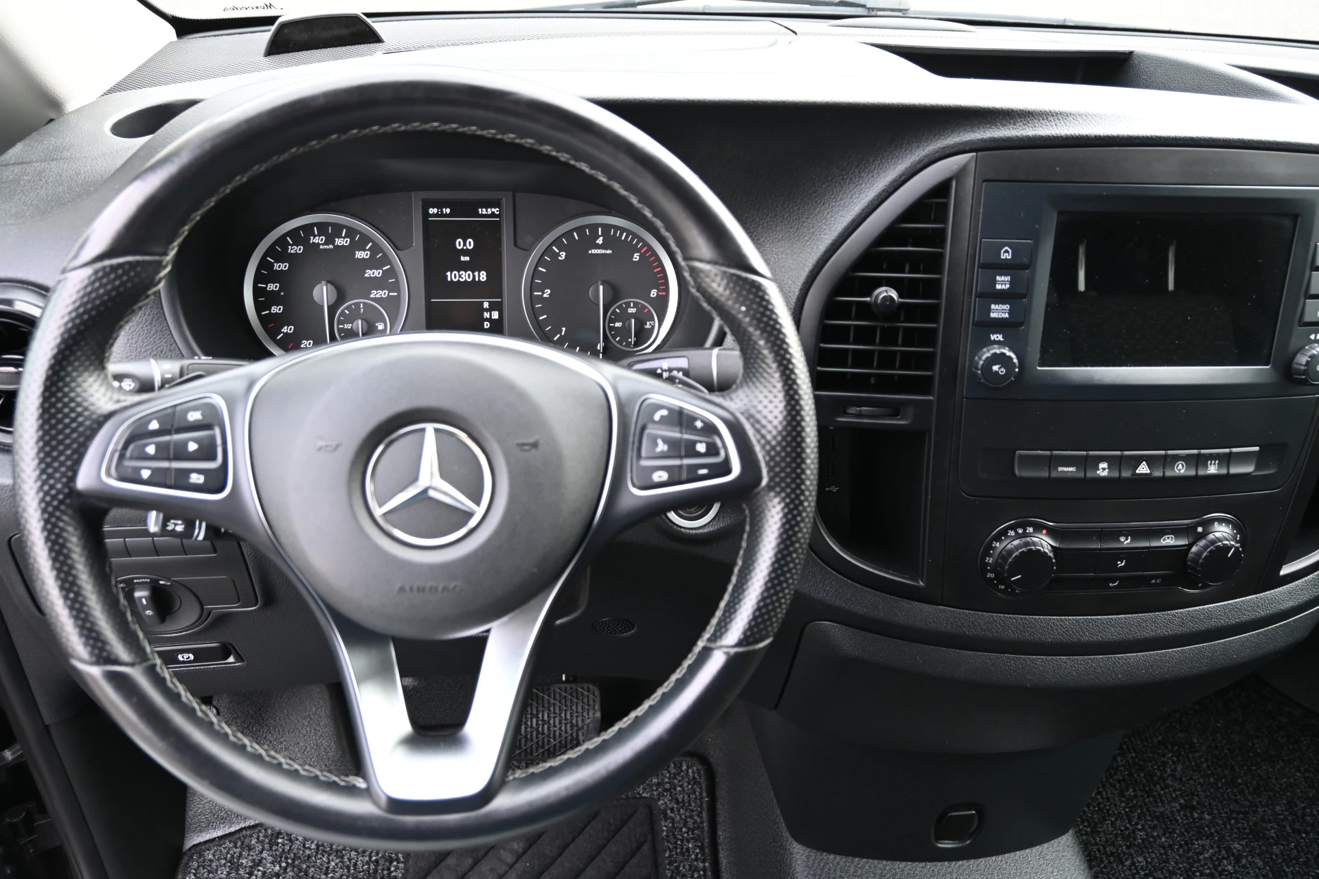 Mercedes-Benz Vito 2022 - 116 CDI Lang L2 imagen 15
