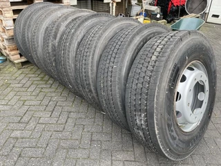 Diverse N/A 2023 - PIRELLI 315/80R22.5 FR:01 TRIATHLON MET VELG (ALS NIEUW) zdjecie 2