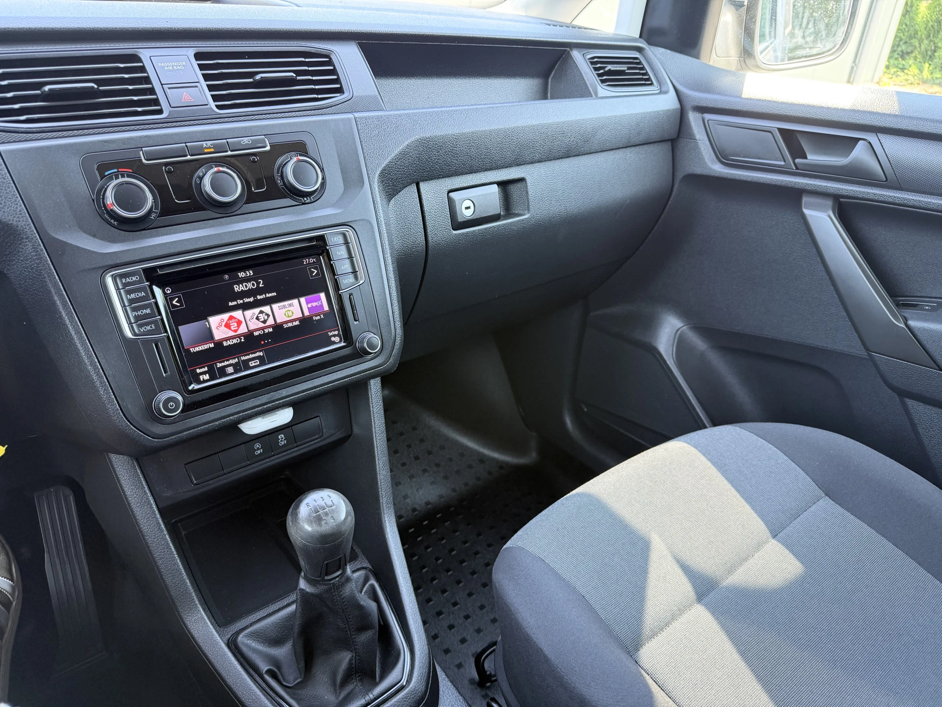 Volkswagen Caddy 2020 - 2.0 TDI 102 PK / L2H1 / MAXI / ORIG. NL / AIRCO / NAVIGATIE / PDC afbeelding 12