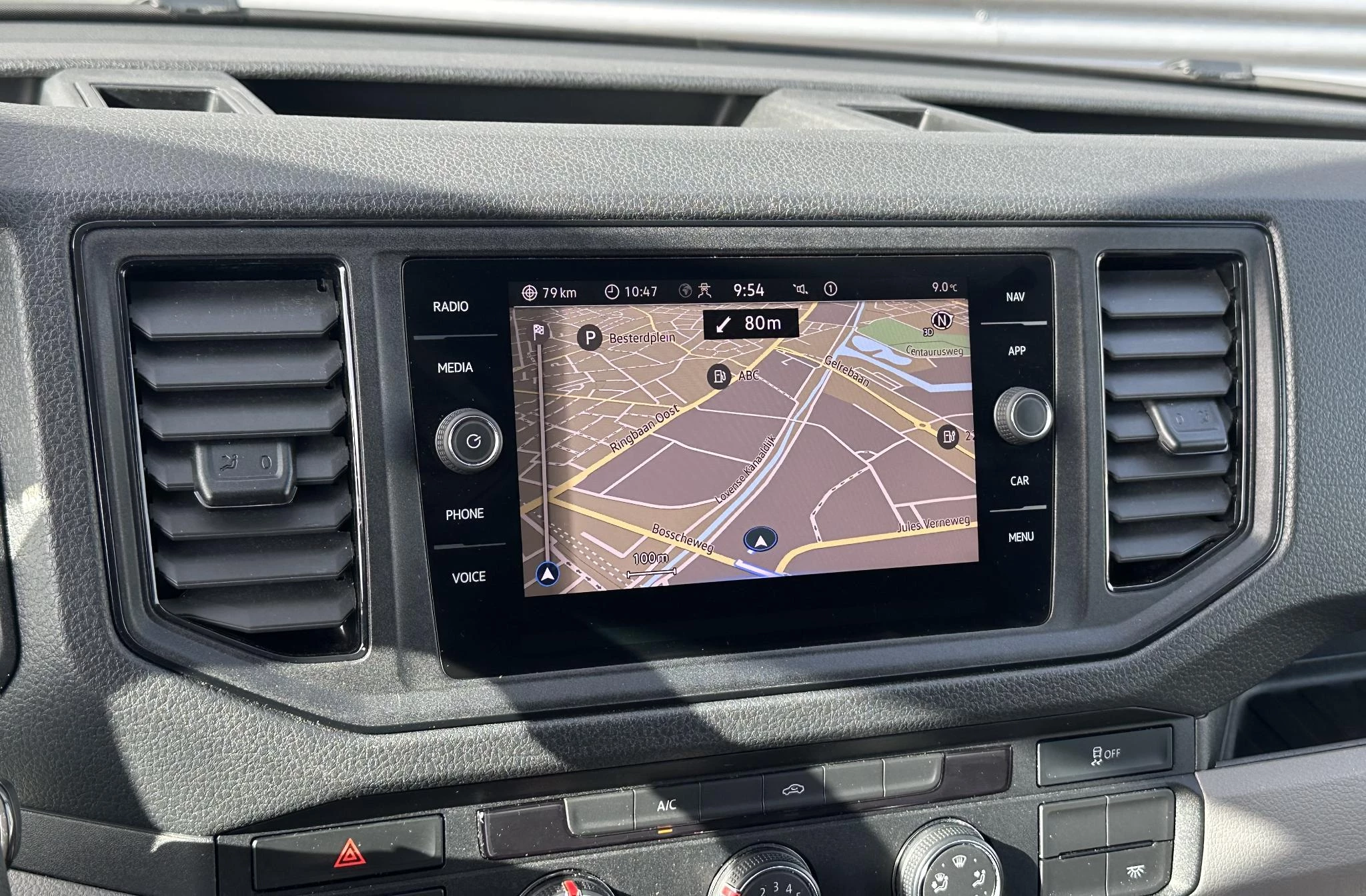 Volkswagen Crafter 2022 - 35 2.0 TDI Highline Bakwagen met laadklep, obrázek 11