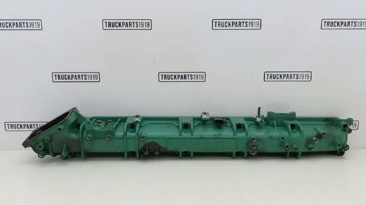 Volvo - Engines & Parts Inlaatspruitstuk Volvo D11 afbeelding 1