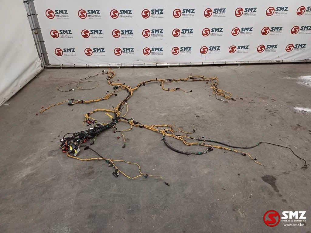 Caterpillar 2022 - Wiring Harnesses Chassis / Engine / Lightning Cate afbeelding 1