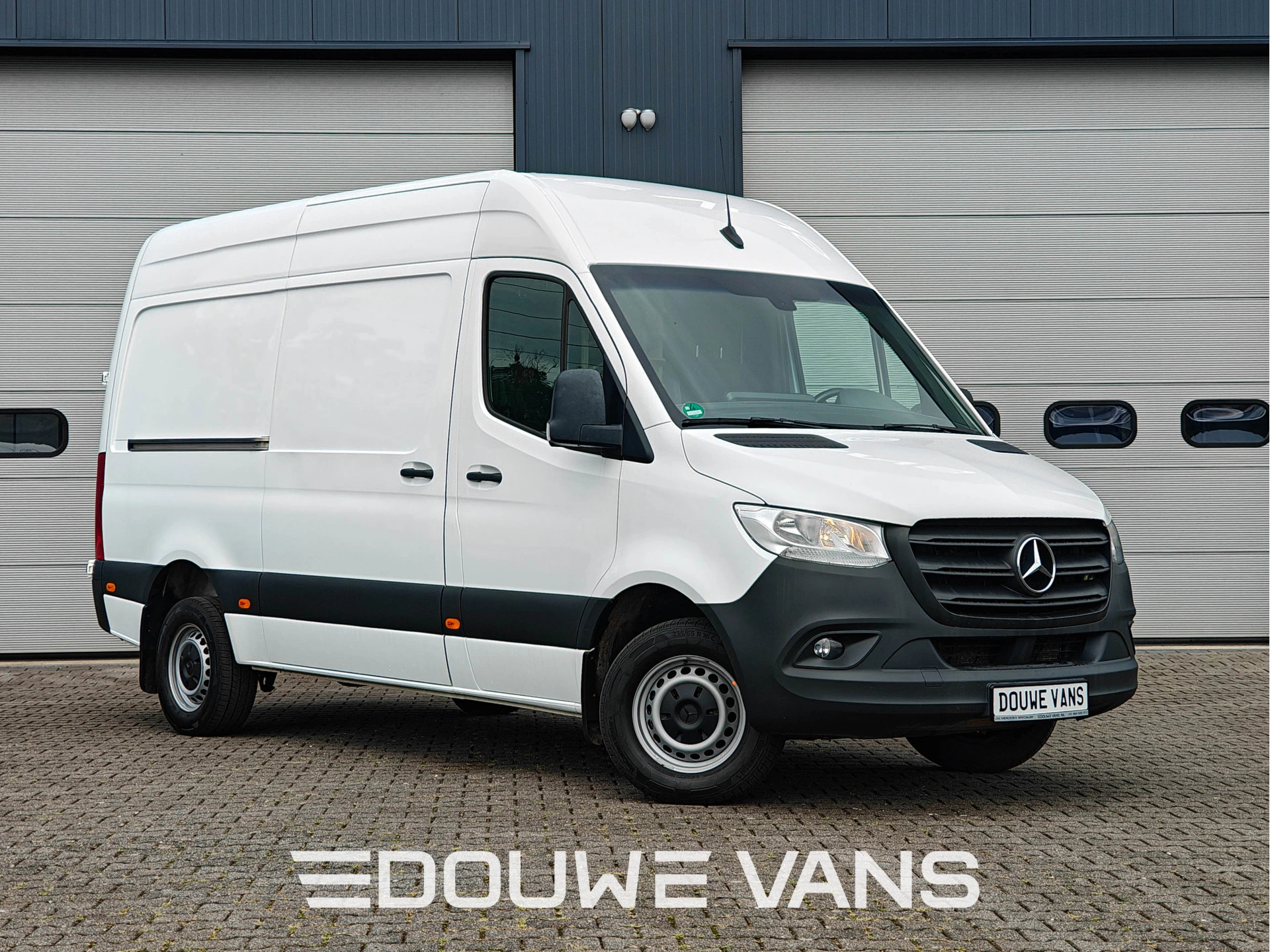Mercedes-Benz Sprinter 2022 - 317 L2H2 Automaat Distronic Trekhaak MBUX Omvormer afbeelding 1