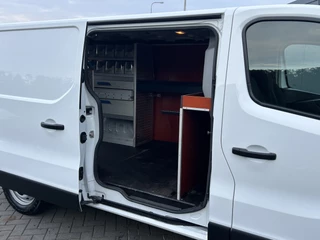 Renault Trafic 2020 - 2.0 dCi 146 PK / L2H1 / 1e EIG. / AUTOMAAT / SORTIMO INRICHTING / TREKHAAK / AIRCO / CRUISE / BLUETOOTH / 3-ZITS bild 11