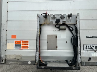 Schmitz Cargobull N/A 2005 - SKO24 / SAF DISC / 2x LIFTAXLE / GALVANIZED / NL-TRAILER bild 12