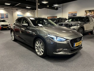 Mazda 3 2018 - 2.0 SkyActiv-G GT-M 120PK Navi Leder Bose Cruise Head Up Display Trekhaak zdjecie 55