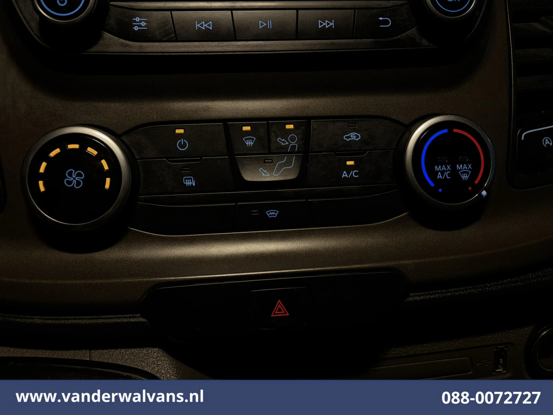 Ford Transit 2022 - 2.0 TDCI 131pk L3H2 Euro6 Airco | Camera | Cruisecontrol | Verwarmde Voorruit afbeelding 7