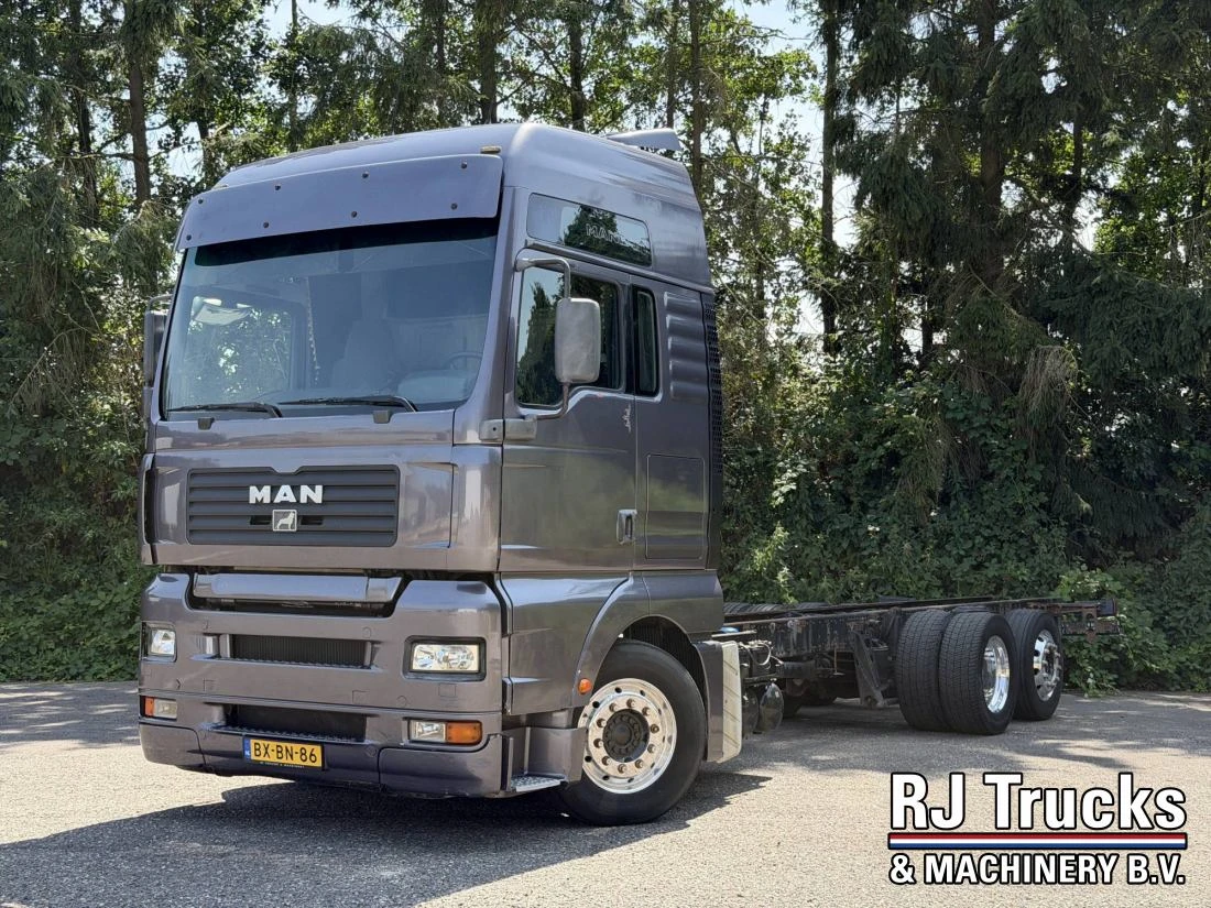 MAN TGA 2001 - 26.410 XXL 6x2 - Chassis | Retarder | Alcoa | Low Mileage | NL Truc afbeelding 1