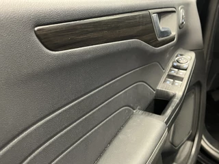Ford Kuga 2022 - 2.5 PHEV Vignale 225PK Automaat | Adaptive Cruise | B&O Sound | El. Achterklep obrazek 46