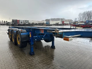Burg N/A 2003 - 20FT/3-axles / empty weight: 3.290kg / SAF DISC / ADR (EXII, EXII, FL, OX, AT) / LIFTAXLE / NL-Chassis zdjecie 12