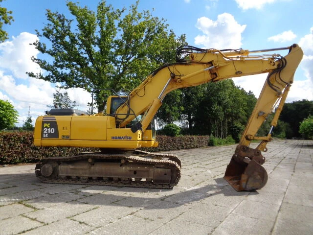 Komatsu PC210 LC-8 2012 image 1