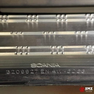 Scania N/A - Occ radiatorgrille Scania zdjecie 8