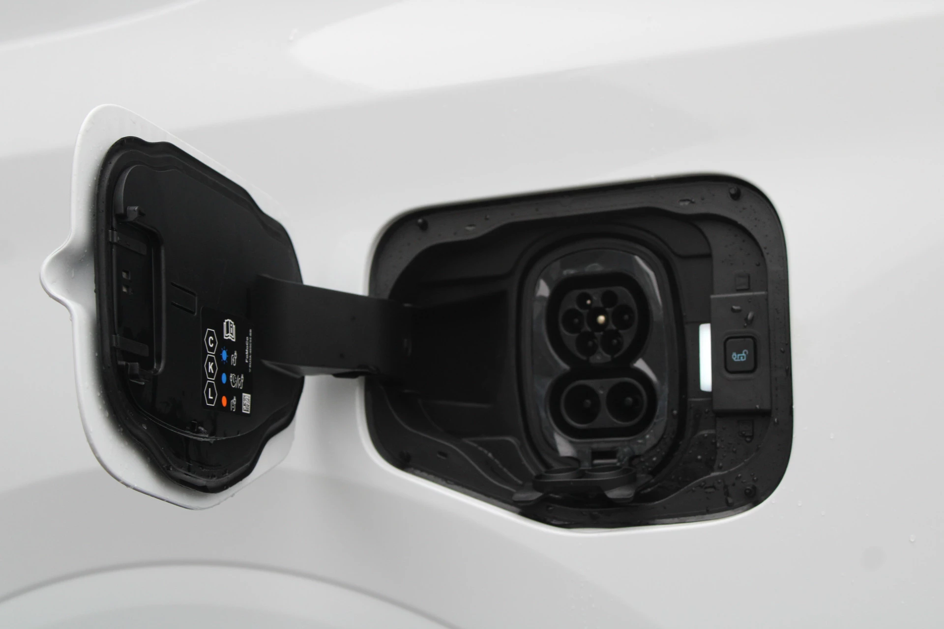 Ford E-Transit Courier 2025 - Trend 44 kWh 136pk - Stoel/Stuurverwarming - Camera - Cruise - Carplay/Android - Rijklaar obrázek 24