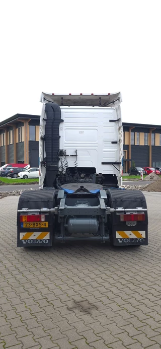 Volvo FH 1996 - 16 Very beautiful Volvo FH16 520, lots of horsepower, pulls like crazy obrazek 13
