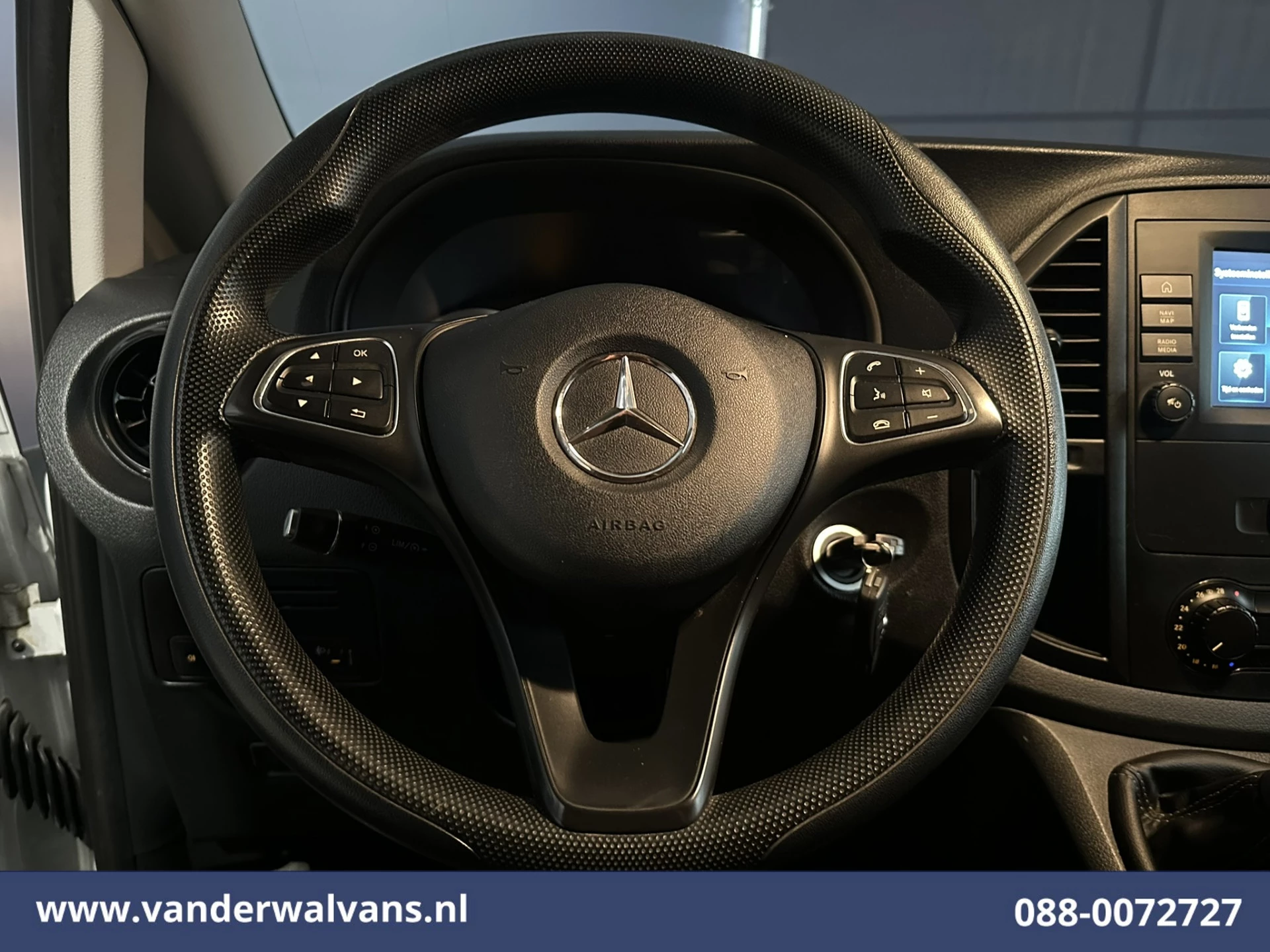 Mercedes-Benz Vito 2022 - 116 CDI 163pk L3H1 Euro6 Airco | Camera | Apple Carplay | Cruisecontrol | Bumper in de kleur immagine 4