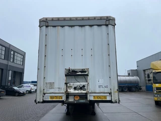Krone N/A 2009 - Tautliner / Rongpotten / Disc Brakes / Steering Axle / 1x Lift Axle изображение 2