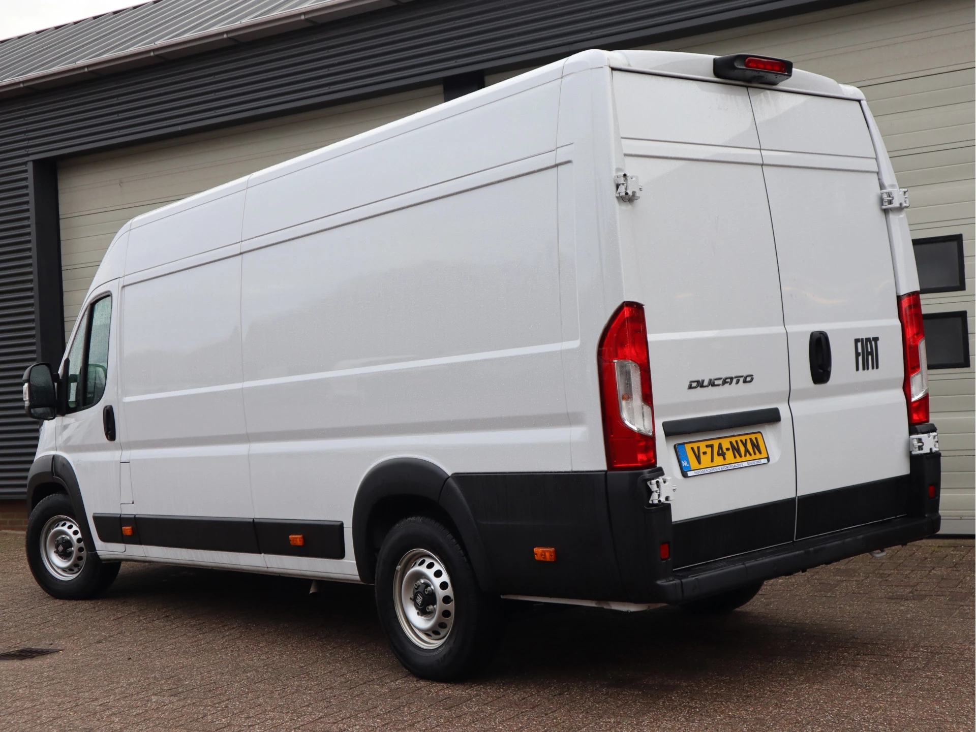 Fiat Ducato 2024 - 2.2 Mjet 180pk Euro 6 - L4H2 Heavy Trekgewicht 3.000 KG - Camera - Cruise - Betimmerd immagine 3