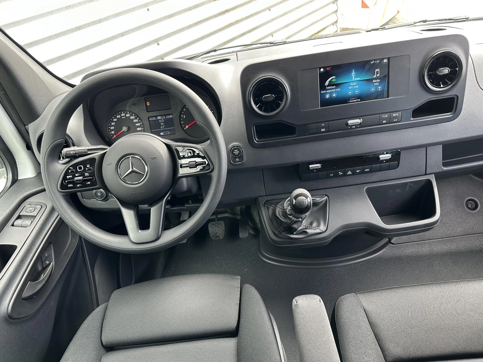 Mercedes-Benz Sprinter 2024 - 311 CDI L2H1 Airco Apple Carplay Navigatie afbeelding 3