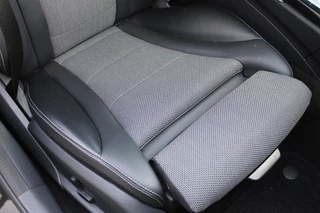 Mercedes-Benz C-Class 2016 - 350e Avantgarde NAVI TREKHAAK CAMERA LUCHTVERING 18'' image 15