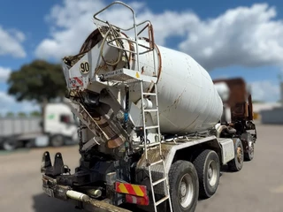 Liebherr 804 FSL 2015 - 804 FSL / 8m³ / WATERTANK 500 LITER / POMP NOT INCLUDED / ! EMPTY ! / 2015 bild 5