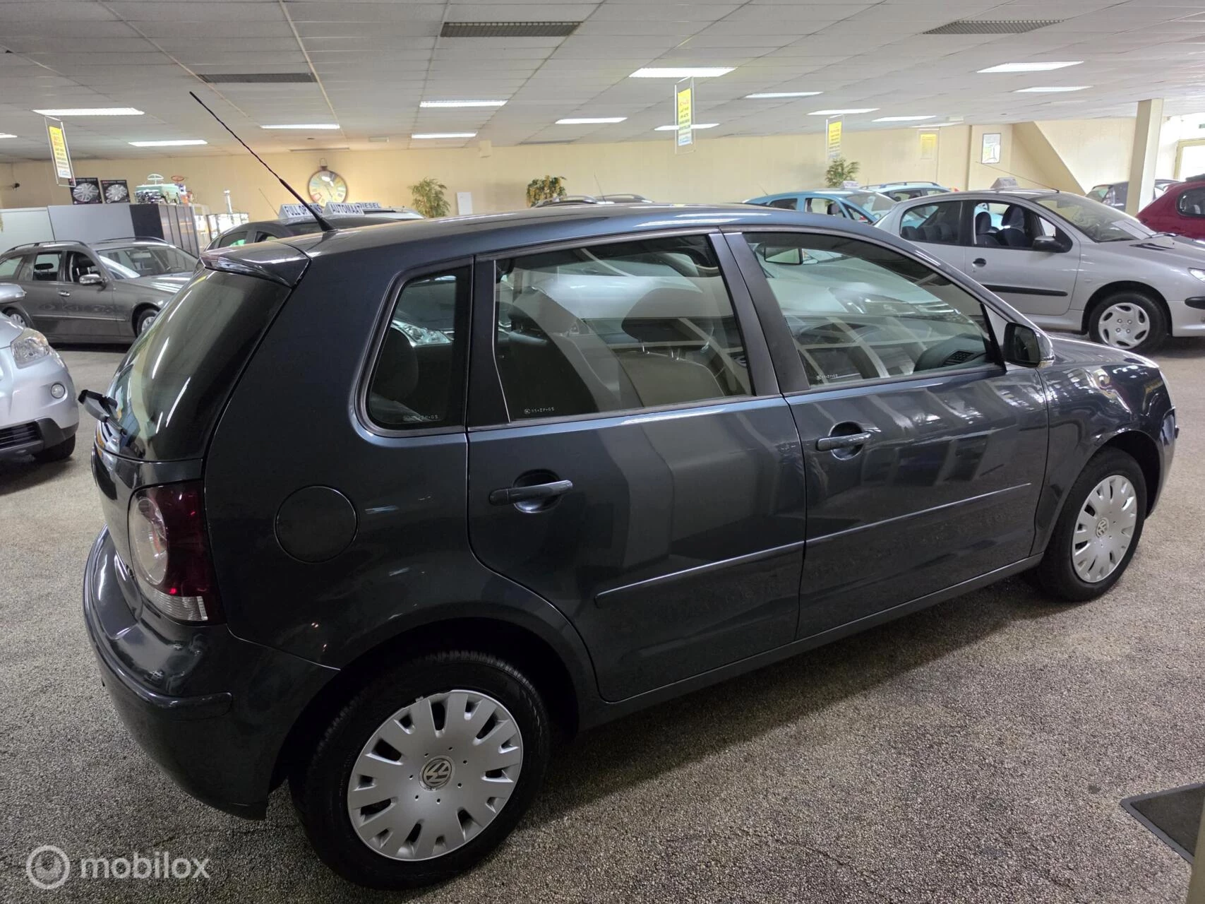 Volkswagen Polo 2008 - 1.4-16V Comfortline obrázek 5