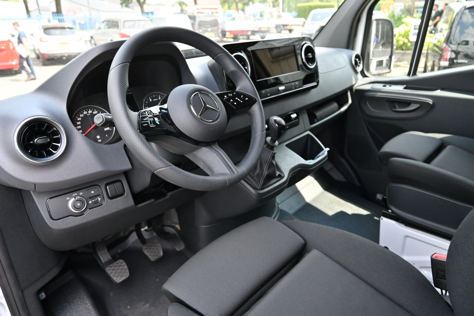 Mercedes-Benz Sprinter 2026 - 517 CDI Pro L3 DC Chassis cabine afbeelding 4
