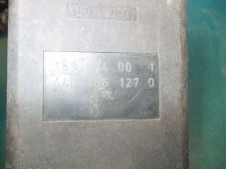 MAN - 81.25505-6398 WACCO 446 056 027 0 LUCHTVERING MODULE imagem 2 miniatura