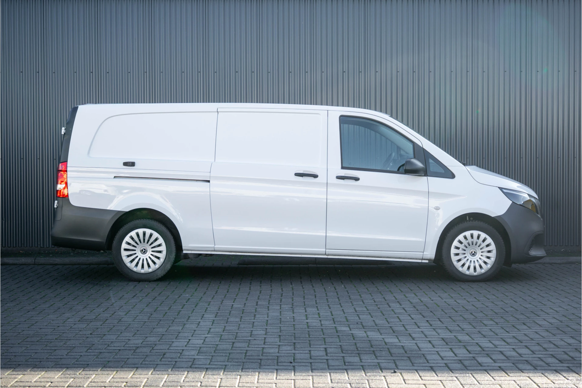 Mercedes-Benz Vito 2024 - 116 CDI L3 Pro | Facelift | 160 PK | Automaat | Mbux | Navi | Camera | Cruise | Carplay obrázek 6