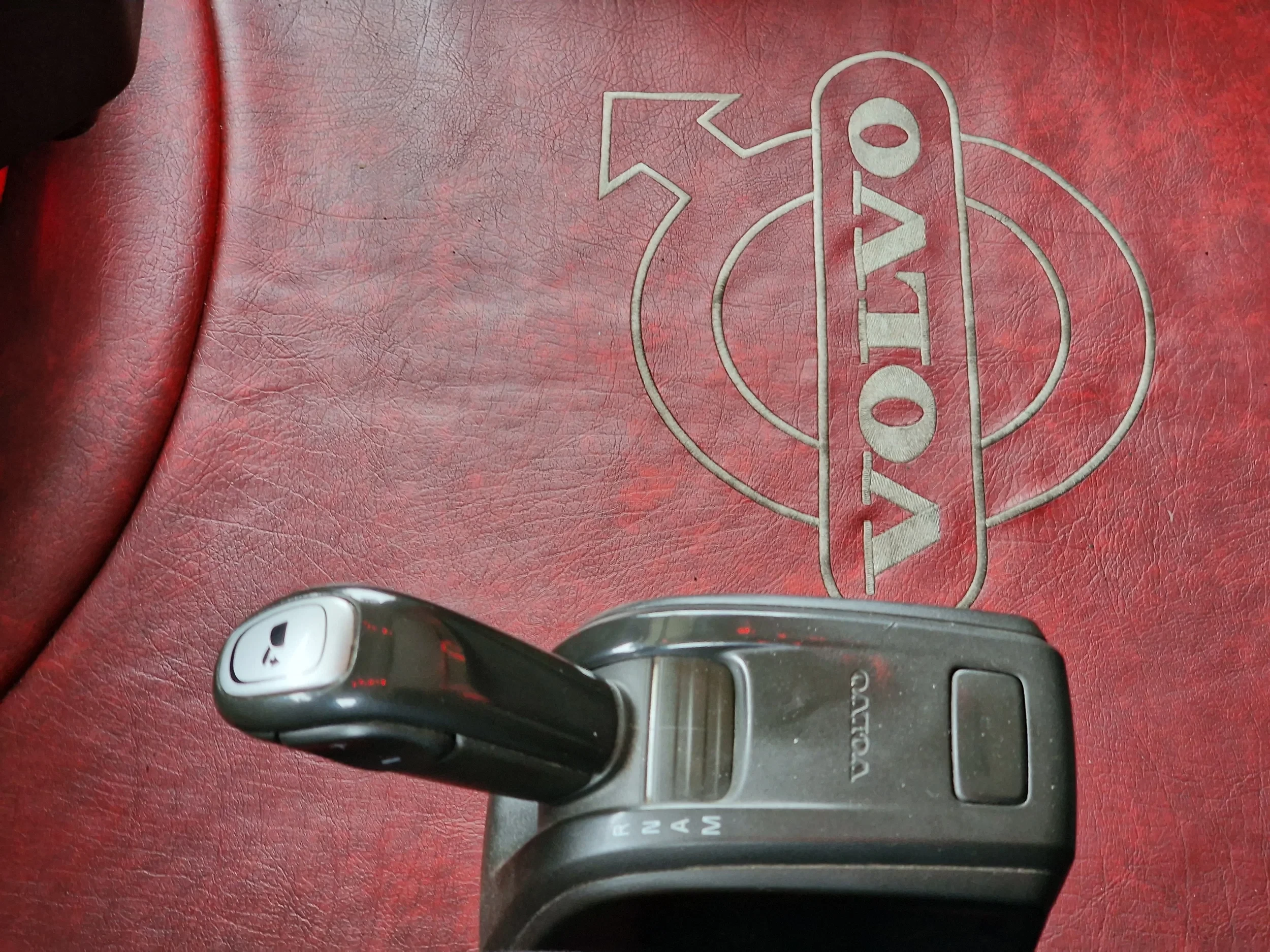 Volvo FH 2020 - 13.540 Globetrotter 8x4*4 - Chassis - 3.7 WB - Full air - PTO obrázek 17
