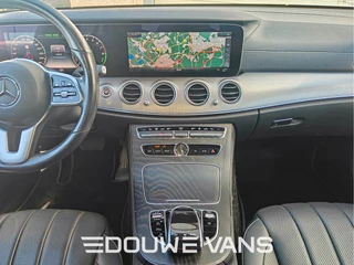 Mercedes-Benz E-Class 2019 - 300e Head Up Exclusive Memory Burmester Panorama Hybrid obrazek 15