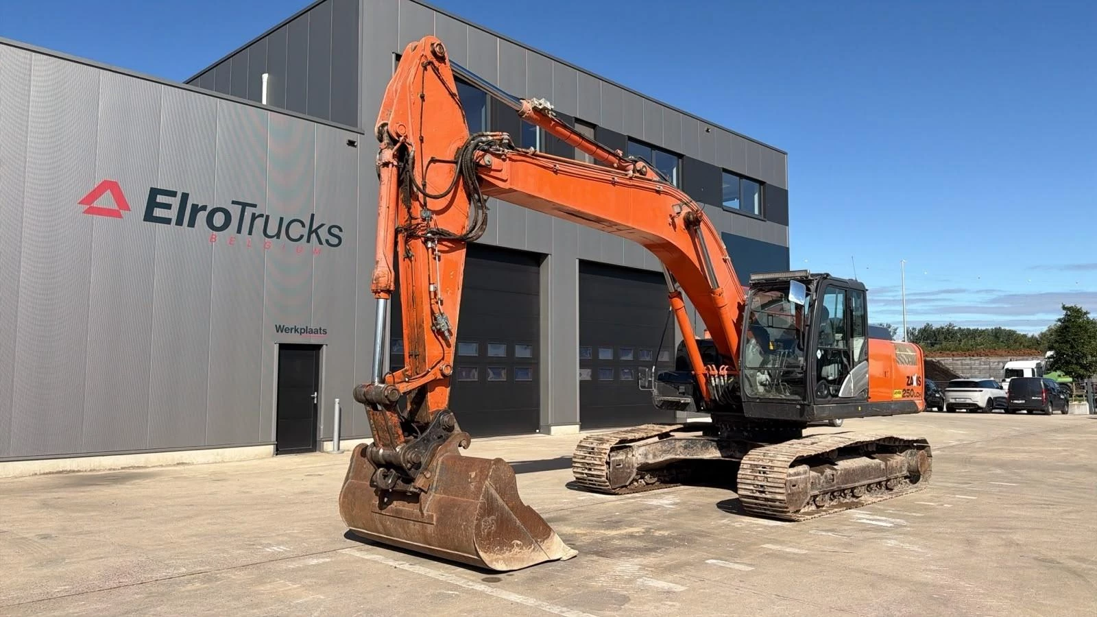 Hitachi ZX250LCH-5A 2016 image 1