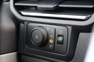 Ford Transit Custom 2024 - 320 2.0 TDCI L2H1 Limited 150pk - Adaptive Cruise - Verwarmd stuur - Blind spot - Navigatie - Camera - Draadloos laden - Rijklaar obrazek 18