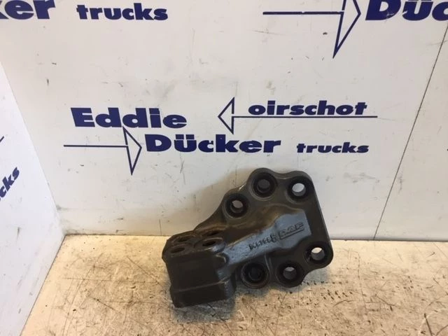 DAF - 1457258 MOTORSTEUN RECHTS-ACHTER CF75/CF85/XF95 afbeelding 1