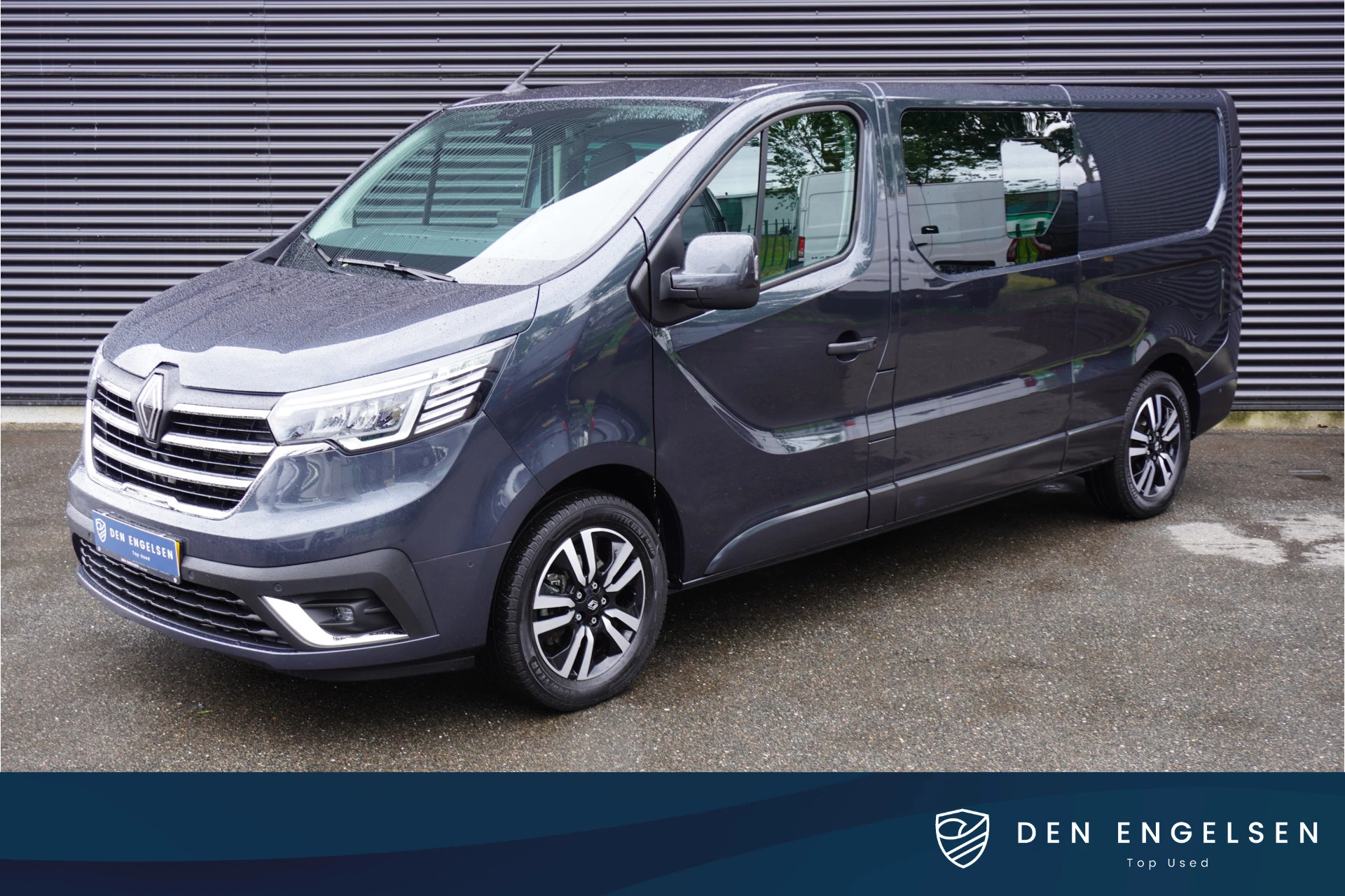 Renault Trafic 2024 - 170pk Automaat L2H1 Dubbele cabine LED Trekhaak Apple Carplay Navigatie Digitaal dashboard Cruise control image 1