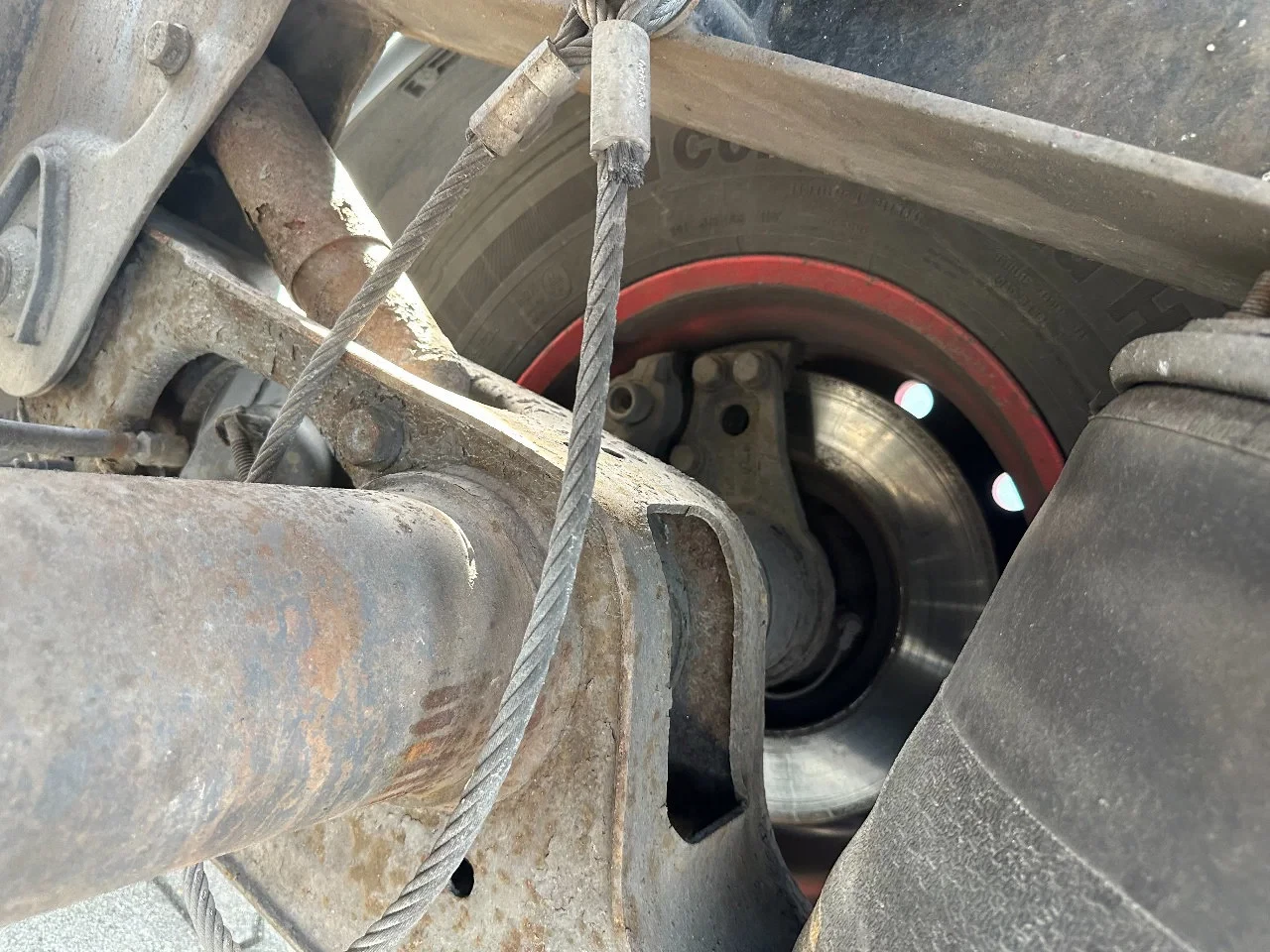 Van Hool 2003 - 20FT Tipping-chassis (20 degrees tipping angle, 24V operated) / ADR (EX/II, EX/III, FL, AT) / SAF discbrakes / 2 liftaxles / NL-chassis imagem 28