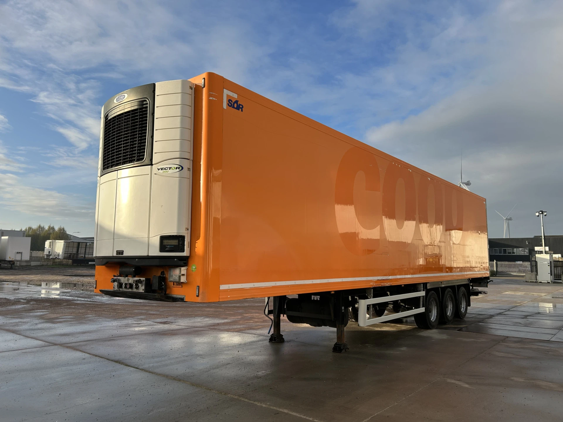 Krone / SOR Iberica -S3E 2015 - / Carrier Vector 1550 obrázek 18