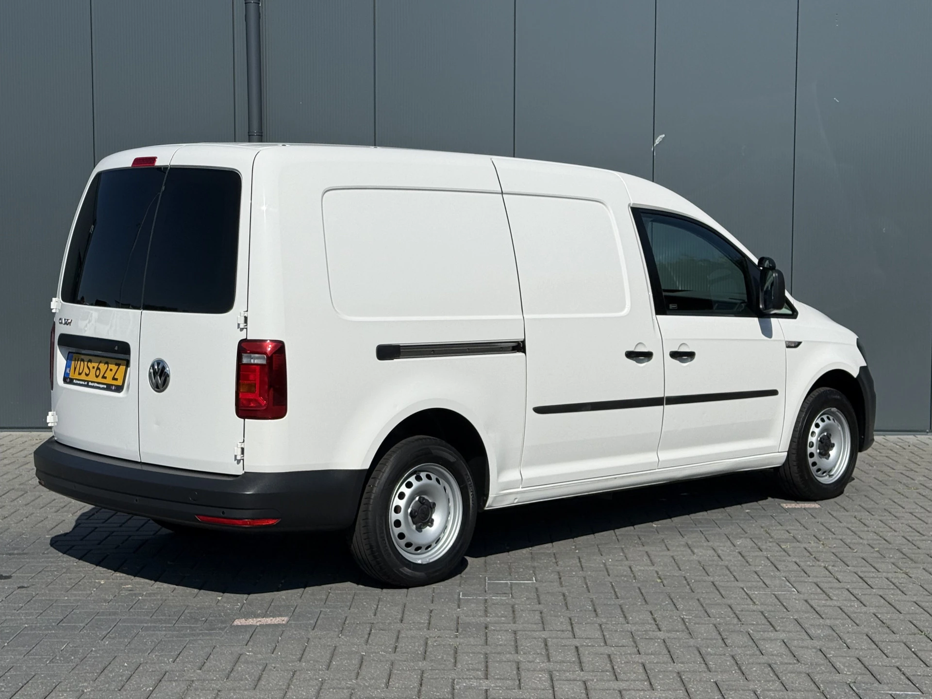 Volkswagen Caddy 2020 - 2.0 TDI 102 PK / L2H1 / MAXI / ORIG. NL / AIRCO / NAVIGATIE / PDC afbeelding 3