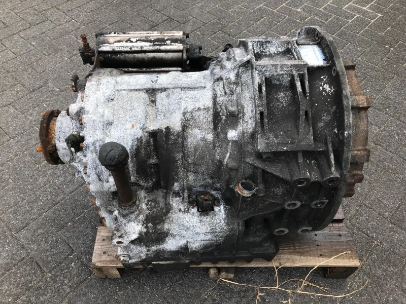 MAN - 81.33001-6660 ZF ECOMAT 4 6 HP 504 C RATIO 3,43-0,59 (FIRE DAMAGE) immagine 2