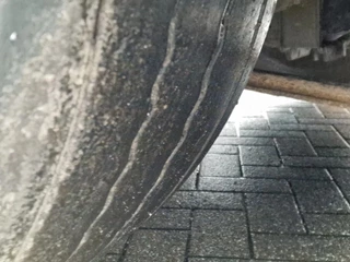 Volvo FH 2013 - 13.460 Globetrotter XL 6x2 - Box with side doors - Loadlift + Kelberg trailer 2012 with loadlift afbeelding 44