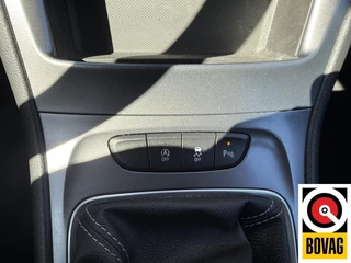 Opel Astra 2020 - 1.2 Business Edition Nav, Camera, Carplay APK tot 05-2028 image 17