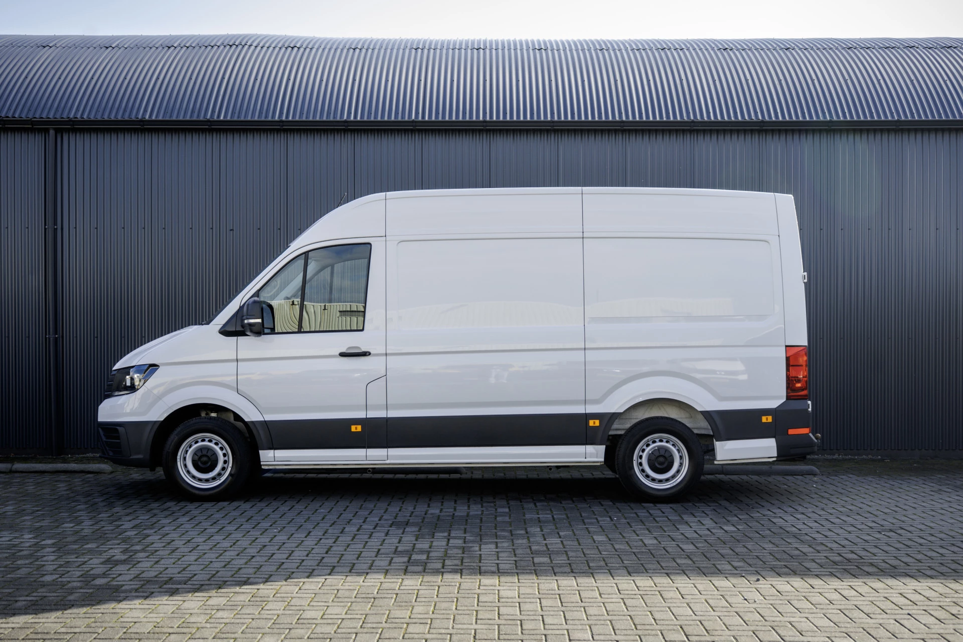 Volkswagen Crafter 2024 - 2.0 TDI L3H3 Trendline | Facelift | 140PK | Carplay | Navi | Cruise | Airco | Trekhaak obrázek 5