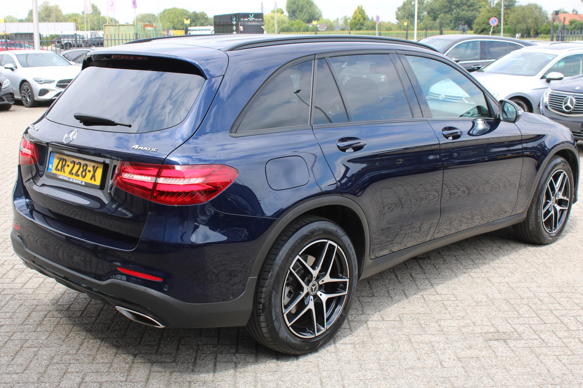 Mercedes-Benz GLC 2019 - 250 4MATIC AMG LINE NIGHT PAKKET COMAND CARPLAY <<NL AUTO>> afbeelding 11