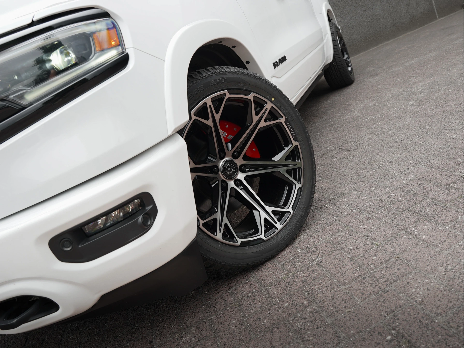 Dodge Ram 1500 2024 - 5.7 V8 4x4 Crew Cab Limited Night afbeelding 5