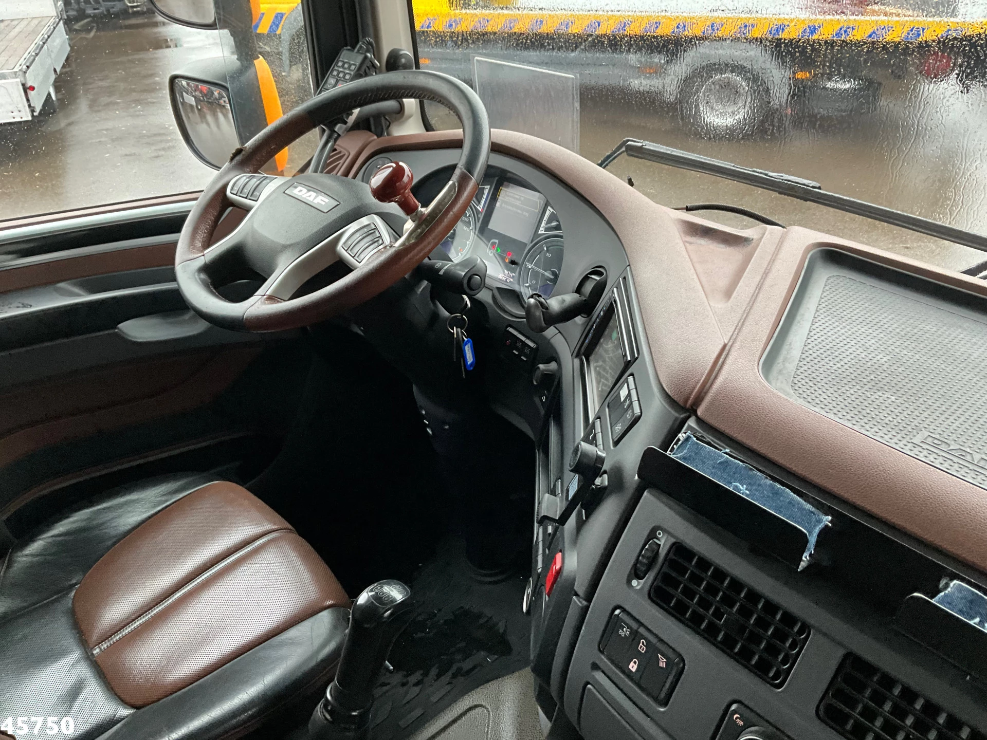 DAF FTG XF 530 6x2 Euro 6 ZF Intarder Kiphydrauliek 2021 image 11