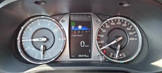 Toyota Hilux 2022 - 2.4 D-4D 4x4 Automaat | 150pk | Luxe uitvoering Hilux 2.4 D-4D 4x4 Automaat afbeelding 42