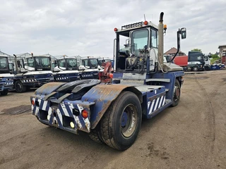 Terberg RT283/TERMINAL TRACTOR 4X4/ TURNING CHAIR. / AUTOMATIC GEAR / 25000 HOURS / 8 PIECES / hydraulic system/ financiering mogelijk 2012 afbeelding 3 miniatuur
