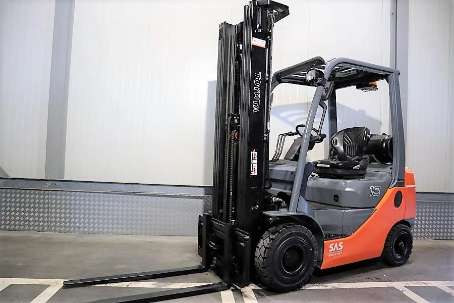 Toyota 2017 - 02-8 FGF 18 afbeelding 1